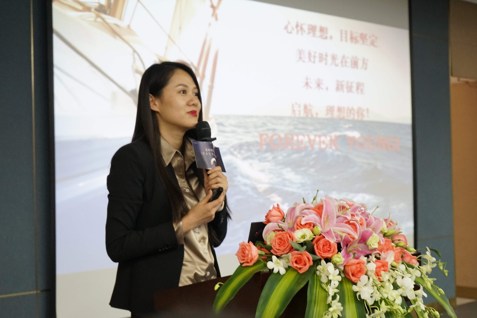 152474355064131689vv.jpg 蓝城春招13.jpg
